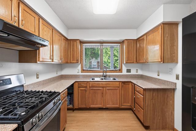 3838 Dupont Avenue N, Minneapolis, MN 55412