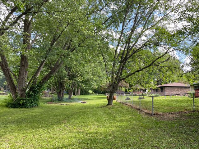 1737 Brer Rabbit Drive, Greenwood, IN 46143