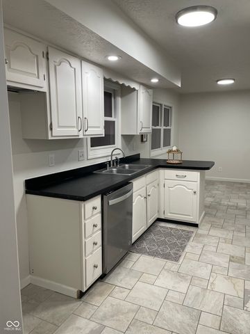 1737 Brer Rabbit Drive, Greenwood, IN 46143