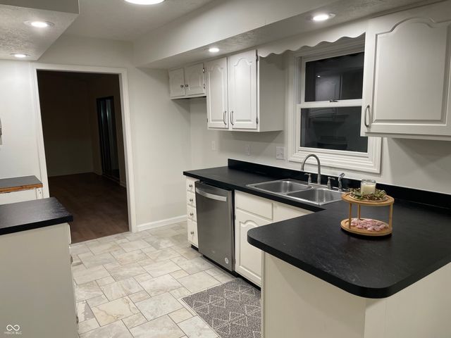 1737 Brer Rabbit Drive, Greenwood, IN 46143