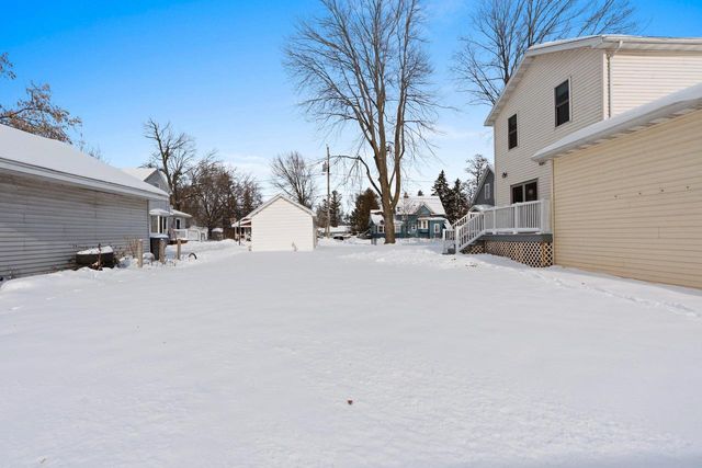 210 RIVER STREET, Neenah, WI 54956