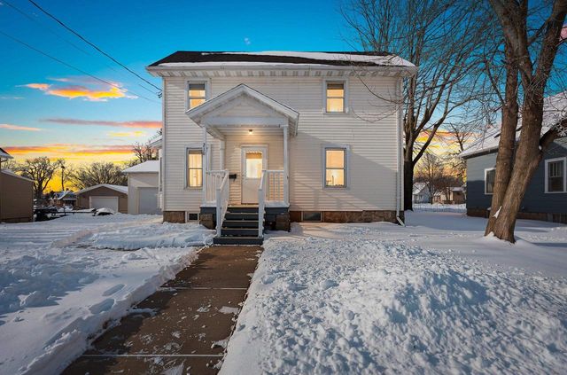 210 RIVER STREET, Neenah, WI 54956