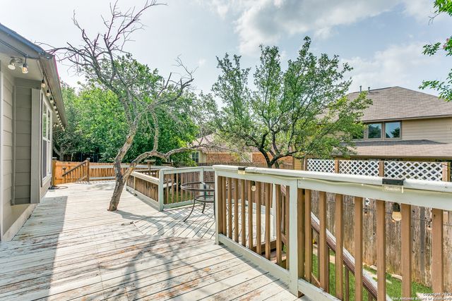 1002 alpine pond, San Antonio, TX 78260
