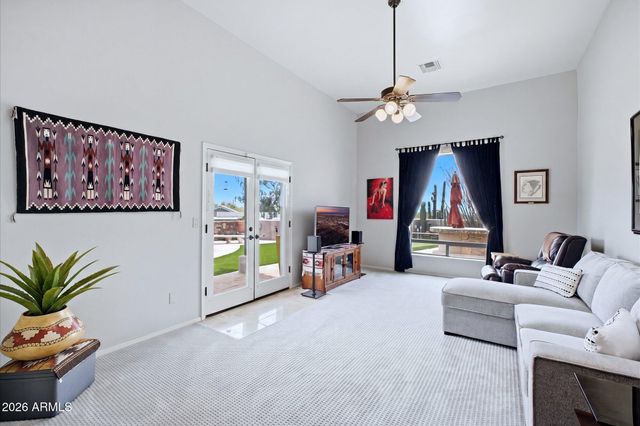 9427 E HERE TO THERE Drive, Carefree, AZ 85377