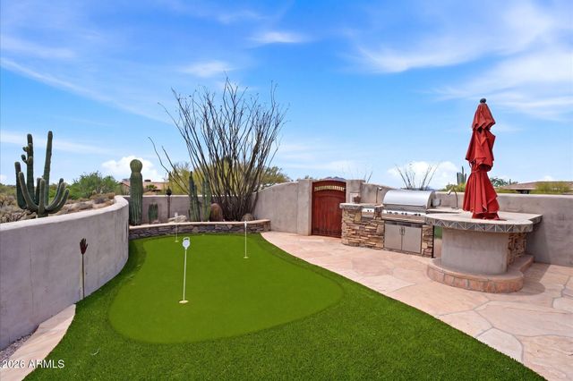 9427 E HERE TO THERE Drive, Carefree, AZ 85377