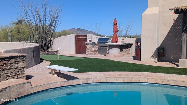 9427 E HERE TO THERE Drive, Carefree, AZ 85377