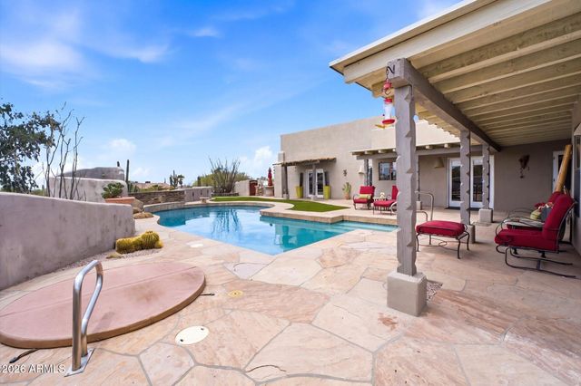 9427 E HERE TO THERE Drive, Carefree, AZ 85377