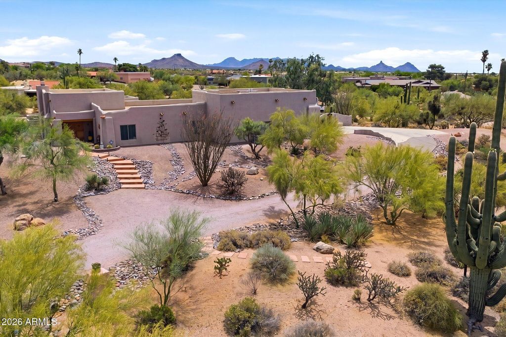 9427 E HERE TO THERE Drive, Carefree, AZ 85377 — photo 2