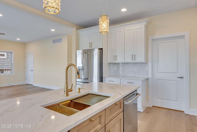 370 Kingfisher Road, Tuckerton, NJ 08087