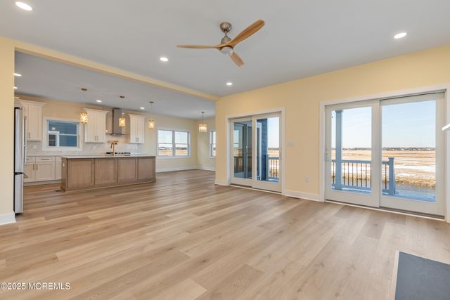 370 Kingfisher Road, Tuckerton, NJ 08087