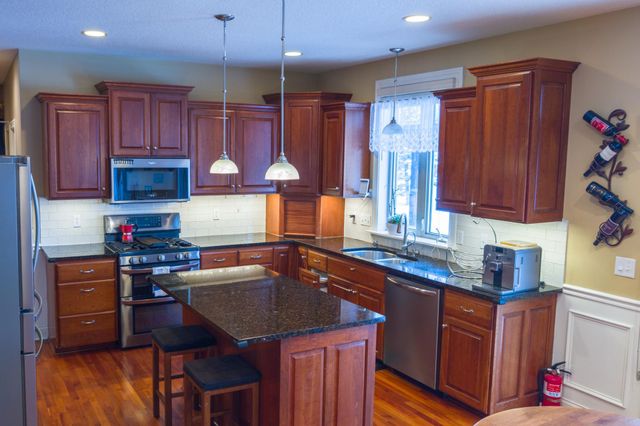 3411 Tralee Lane NE, Rochester, MN 55906