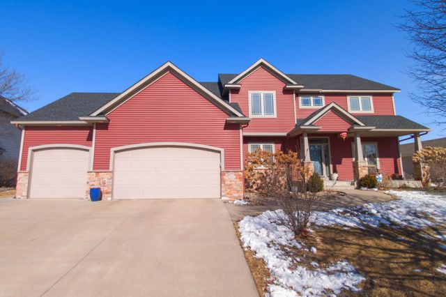 3411 Tralee Lane NE, Rochester, MN 55906