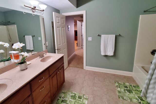 3411 Tralee Lane NE, Rochester, MN 55906