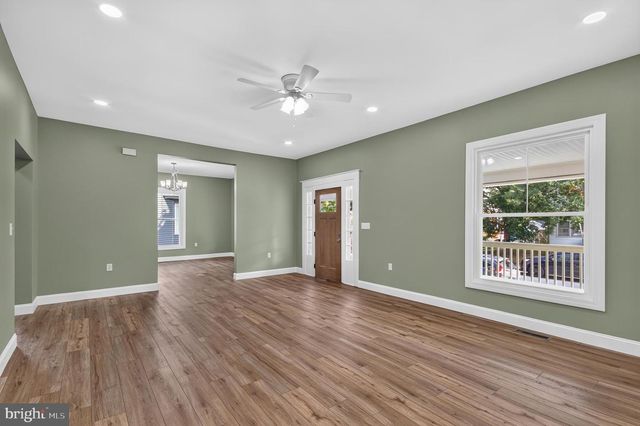 401 E PINE ST, Delmar, MD 21875