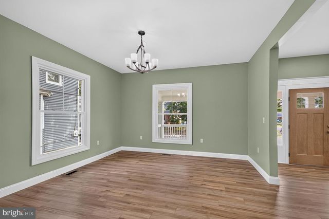 401 E PINE ST, Delmar, MD 21875