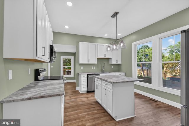 401 E PINE ST, Delmar, MD 21875