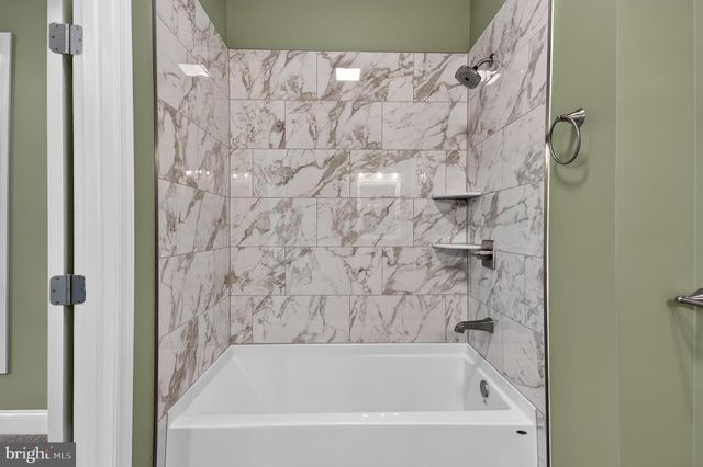 401 E PINE ST, Delmar, MD 21875