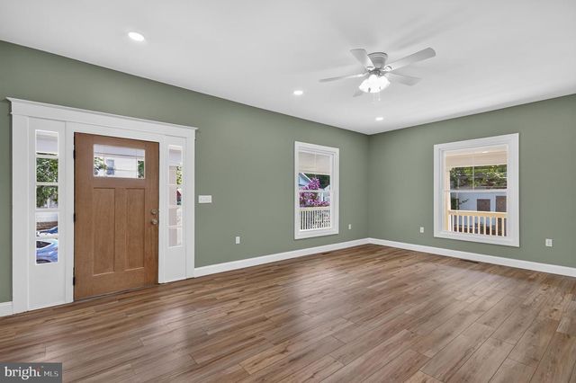 401 E PINE ST, Delmar, MD 21875