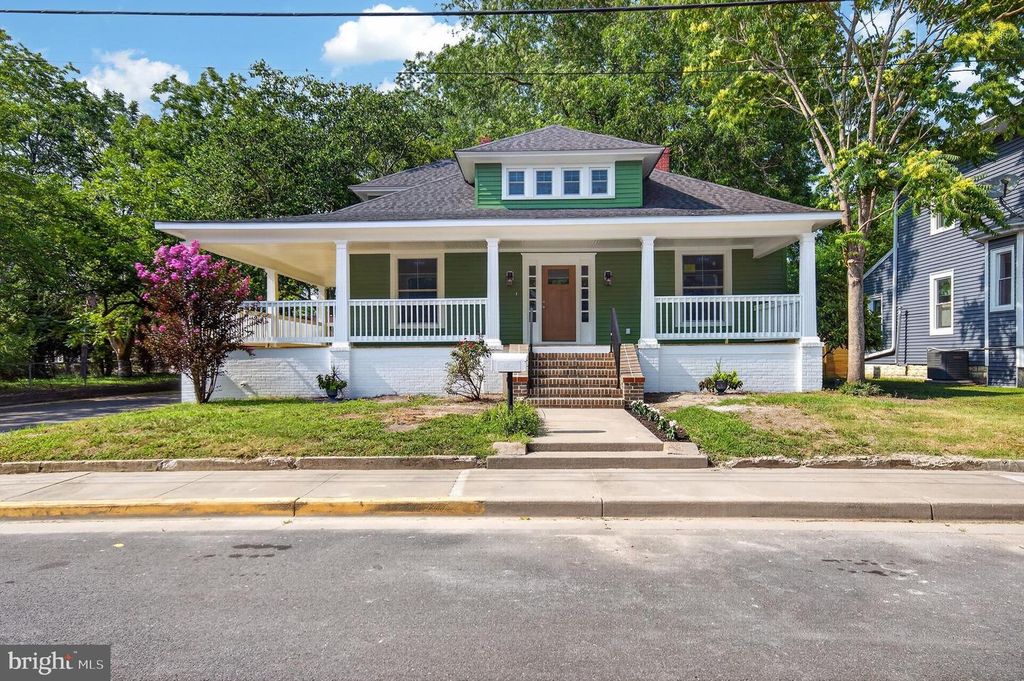 401 E PINE ST, Delmar, MD 21875