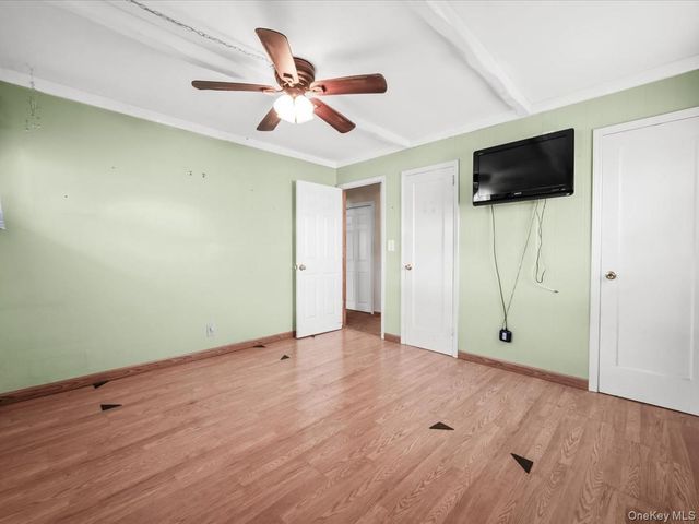 937 Mirabelle Avenue, Westbury, NY 11590