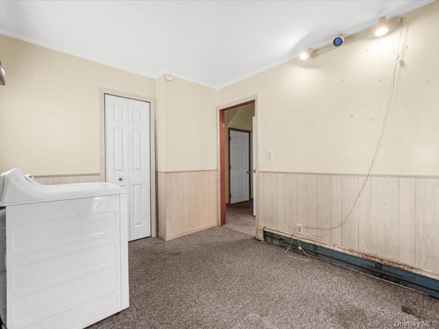 937 Mirabelle Avenue, Westbury, NY 11590