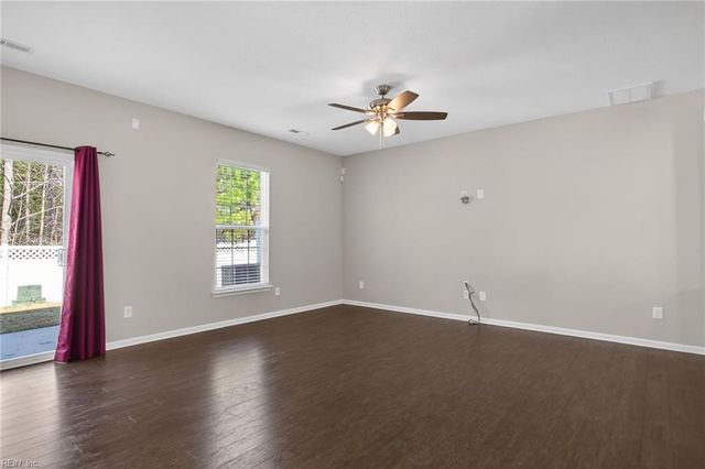 6060 Newington PL, Suffolk, VA 23435