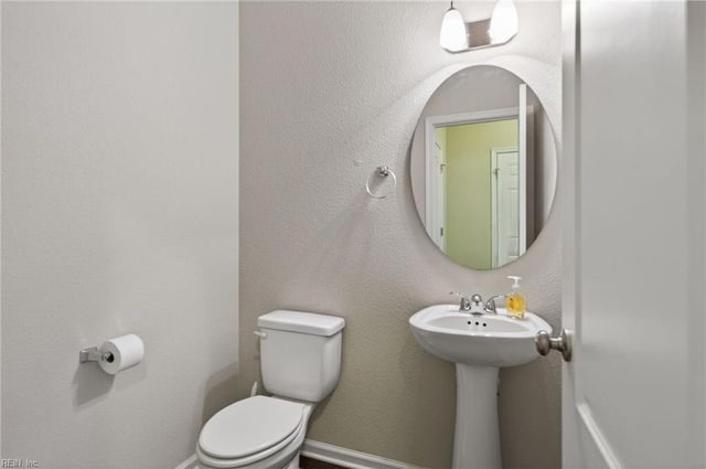 6060 Newington PL, Suffolk, VA 23435