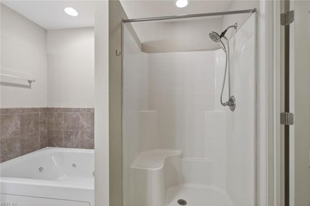 6060 Newington PL, Suffolk, VA 23435