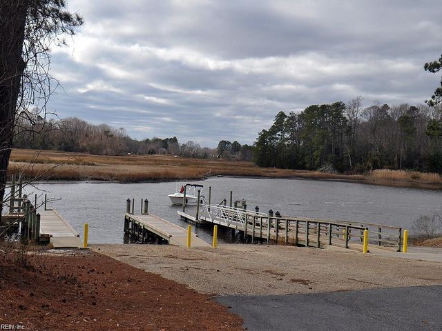 6060 Newington PL, Suffolk, VA 23435