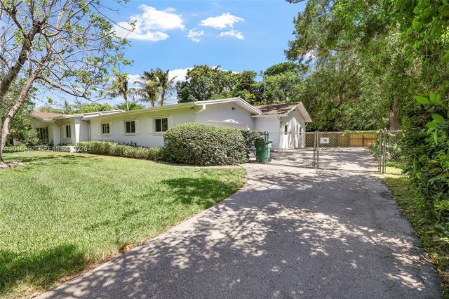 7800 SW 132nd St, Pinecrest, FL 33156