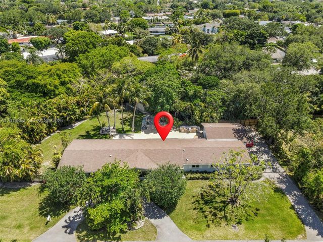 7800 SW 132nd St, Pinecrest, FL 33156