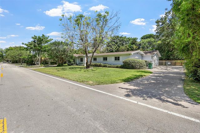 7800 SW 132nd St, Pinecrest, FL 33156