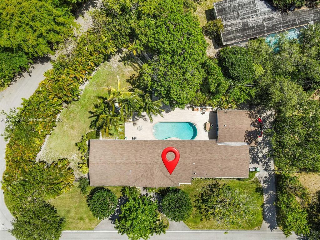 7800 SW 132nd St, Pinecrest, FL 33156