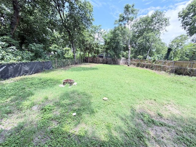 2513 Southland Street, Dallas, TX 75215