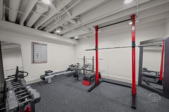 826 S Charles Avenue, Naperville, IL 60540