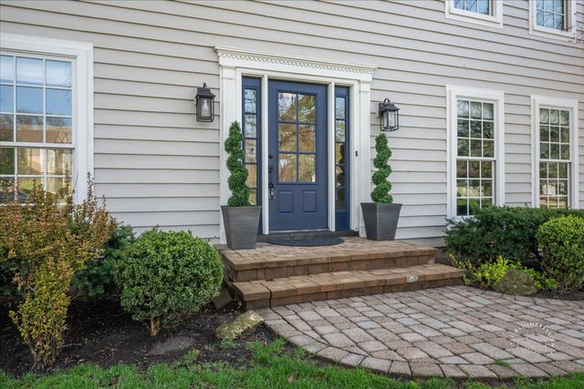 826 S Charles Avenue, Naperville, IL 60540