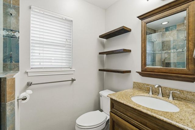 2119 Williamsburg Court S, League City, TX 77573