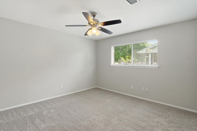 2119 Williamsburg Court S, League City, TX 77573