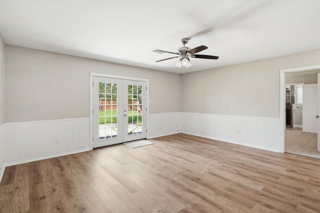 2119 Williamsburg Court S, League City, TX 77573