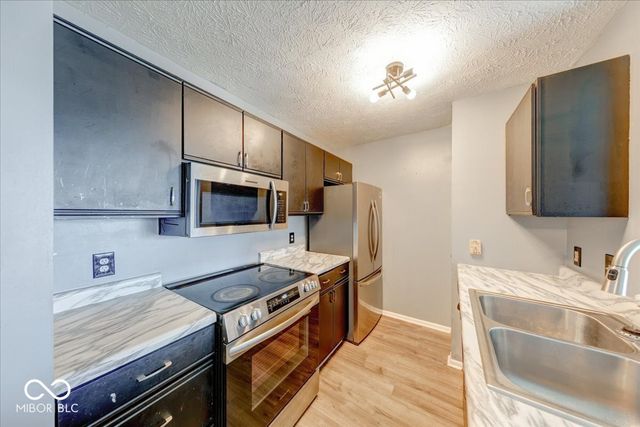 4351 Village Parkway Circle W 7, Indianapolis, IN 46254