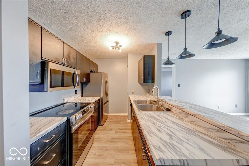 4351 Village Parkway Circle W 7, Indianapolis, IN 46254