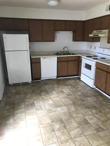 8012 Thelen Street, North Charleston, SC 29406
