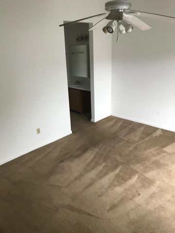8012 Thelen Street, North Charleston, SC 29406