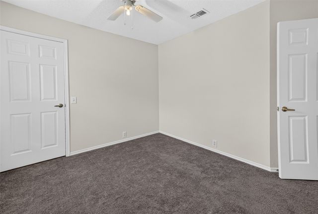 1025 Highland Station Drive, Saginaw, TX 76131