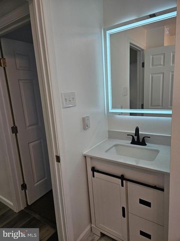 6608 FAIRMOUNT AVE, Baltimore, MD 21215