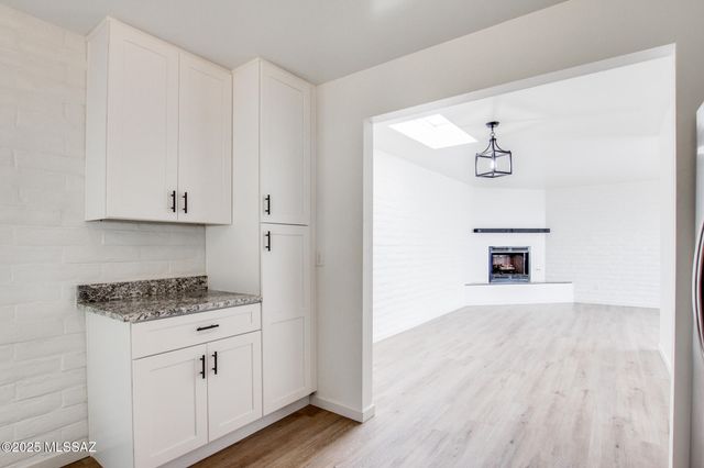 703 W Las Lomitas Road, Tucson, AZ 85704