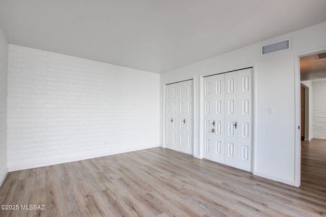 703 W Las Lomitas Road, Tucson, AZ 85704