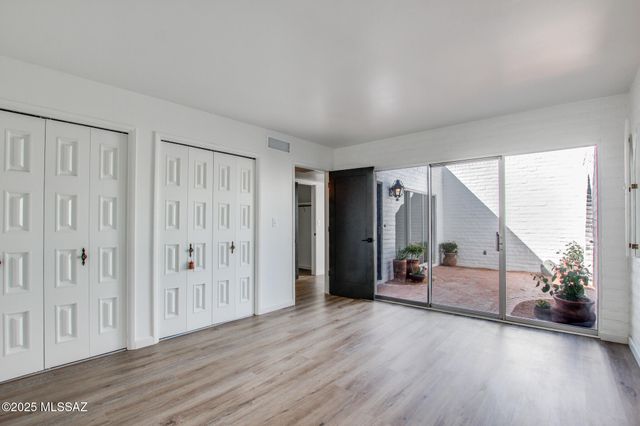 703 W Las Lomitas Road, Tucson, AZ 85704