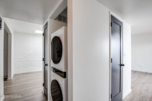 703 W Las Lomitas Road, Tucson, AZ 85704