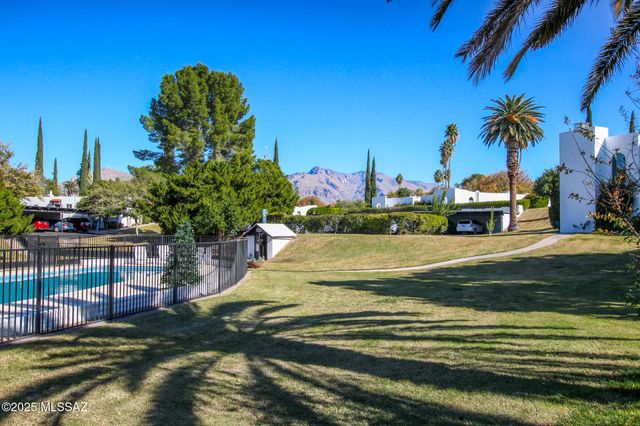 703 W Las Lomitas Road, Tucson, AZ 85704